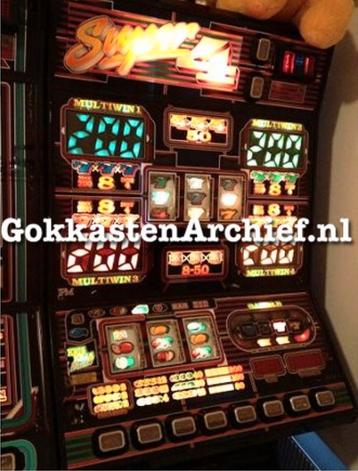 Te koop gevraagd; Super 4 gokkast beschikbaar voor biedingen