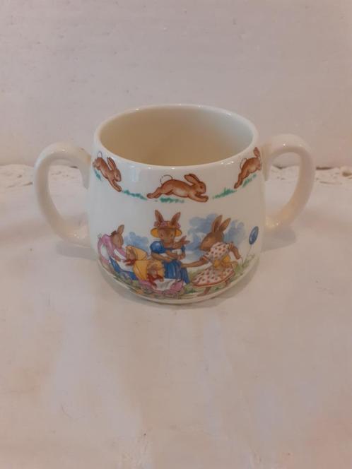 Bunnykins - Royal Doulton - mooie aardewerk mok met 2 oortje, Antiek en Kunst, Antiek | Servies los, Ophalen of Verzenden
