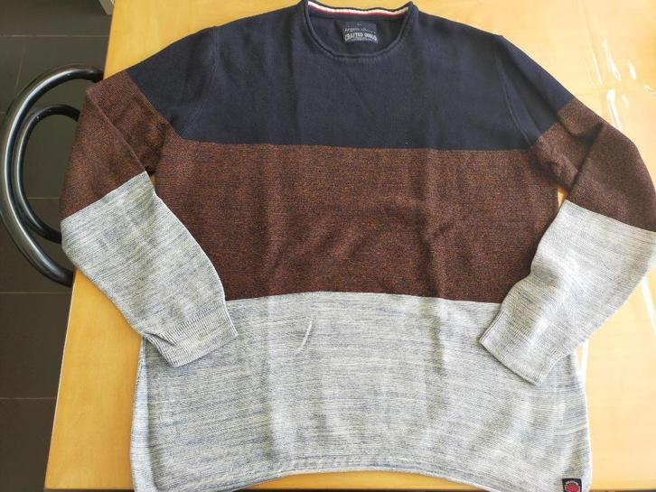 MOOIE grijze trui met opdruk merk ANGELO LITRICO C&A, Kleding | Heren, Truien en Vesten, Zo goed als nieuw, Overige maten, Grijs
