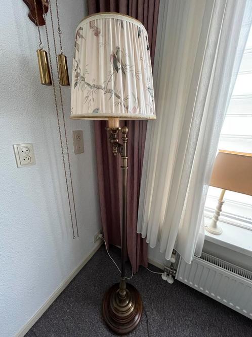 Vintage staande leeslamp (trechterlamp/zwengelarm lamp), Huis en Inrichting, Lampen | Vloerlampen, Zo goed als nieuw, 150 tot 200 cm