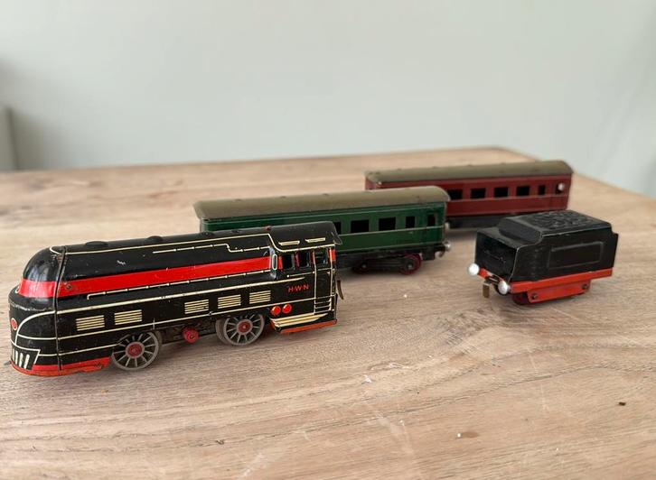 Antiek /vintage HWN trein , spoor en meccano, Antiek en Kunst, Antiek | Speelgoed, Ophalen of Verzenden
