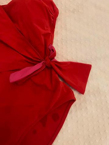 Simone Perele Rood Badpak met Strik beschikbaar voor biedingen
