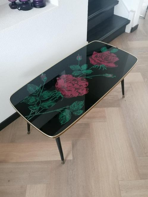 vintage (salon) tafel met glz blad met rozenmotief en goud, Verzamelen, Retro, Huis en Inrichting, Ophalen