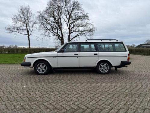 Volvo 245 Turbo Intercooler 1984, Auto's, Oldtimers, Particulier, Volvo, Benzine, Stationwagon, Automaat, Wit, Zwart, Leder, Ophalen of Verzenden