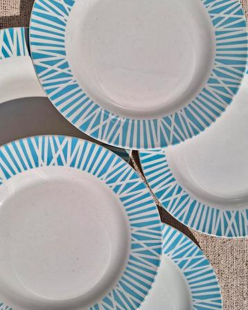 Franse vintage dinerborden blauw wit zomerborden porselein beschikbaar voor biedingen