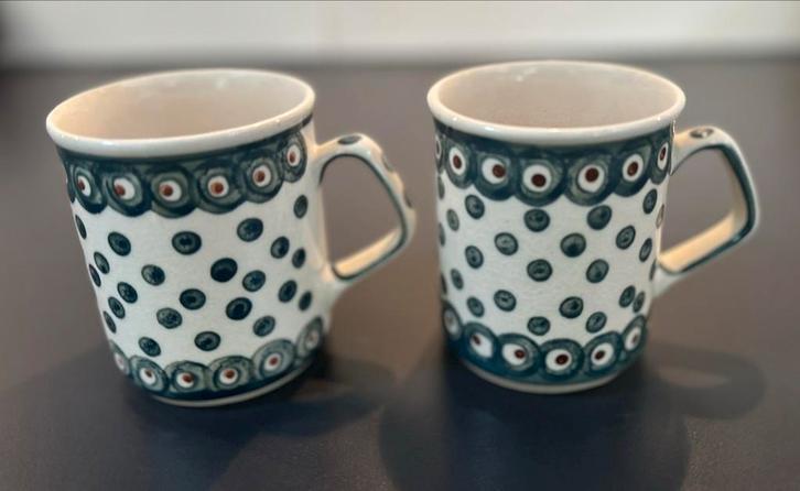 Bunzlau mokken set, Huis en Inrichting, Keuken | Servies, Zo goed als nieuw, Kop(pen) en/of Schotel(s), Overige stijlen, Aardewerk