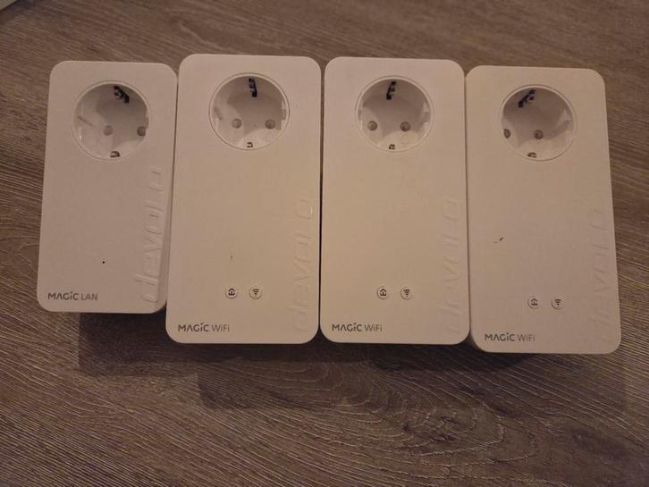 Devolo Magic 1 LAN & WiFi Versterkers, Computers en Software, Powerlines, Gebruikt, Ophalen of Verzenden