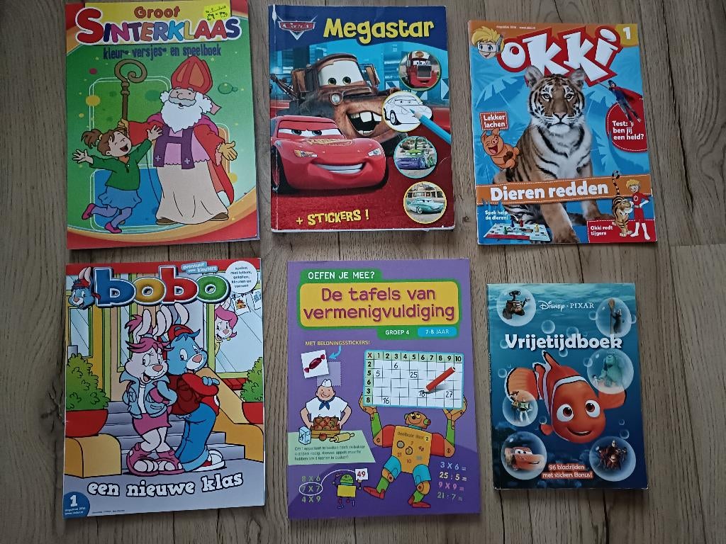 5 verschillende "Speel/doe boeken"., Kinderen en Baby's, Ophalen of Verzenden, Zo goed als nieuw, Knutselen