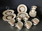 Wedgwood Christmas Time, compleet ontbijt/ lunch servies., Ophalen, Gebruikt, Wedgwood, Aardewerk