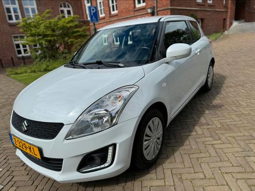 Suzuki Swift 1.2 3-D 2015 Wit, Auto's, Suzuki, Particulier, Swift, Benzine, Hatchback, Handgeschakeld, Geïmporteerd, Wit, Voorwielaandrijving