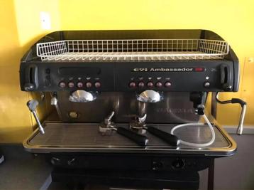 Faema Ambassador 2-groeps espressomachine - Gereviseerd beschikbaar voor biedingen