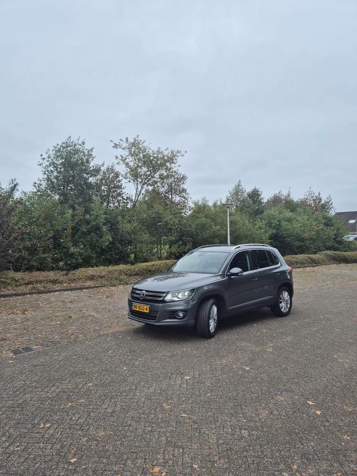 Volkswagen Tiguan 1.4 TSI  2012  LET OP LEES ADVERTENTIE, Auto's, Volkswagen, Particulier, Tiguan, ABS, Achteruitrijcamera, Adaptieve lichten