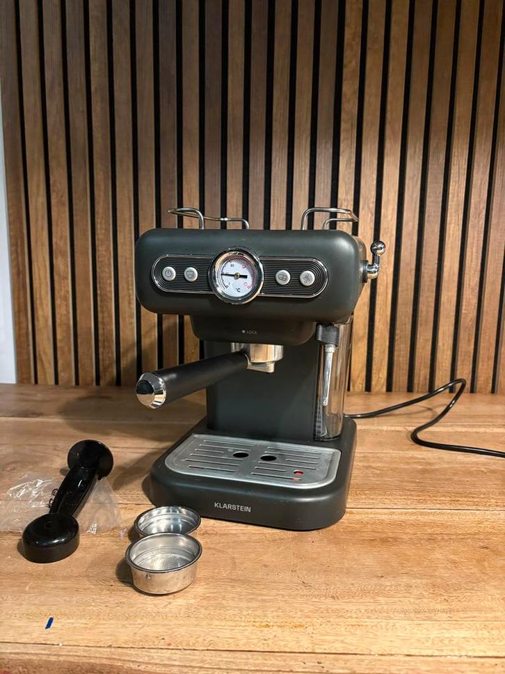 Klarstein Espressionata Evo Espressomachine - Retro Design, Witgoed en Apparatuur, Koffiezetapparaten, Zo goed als nieuw, Gemalen koffie
