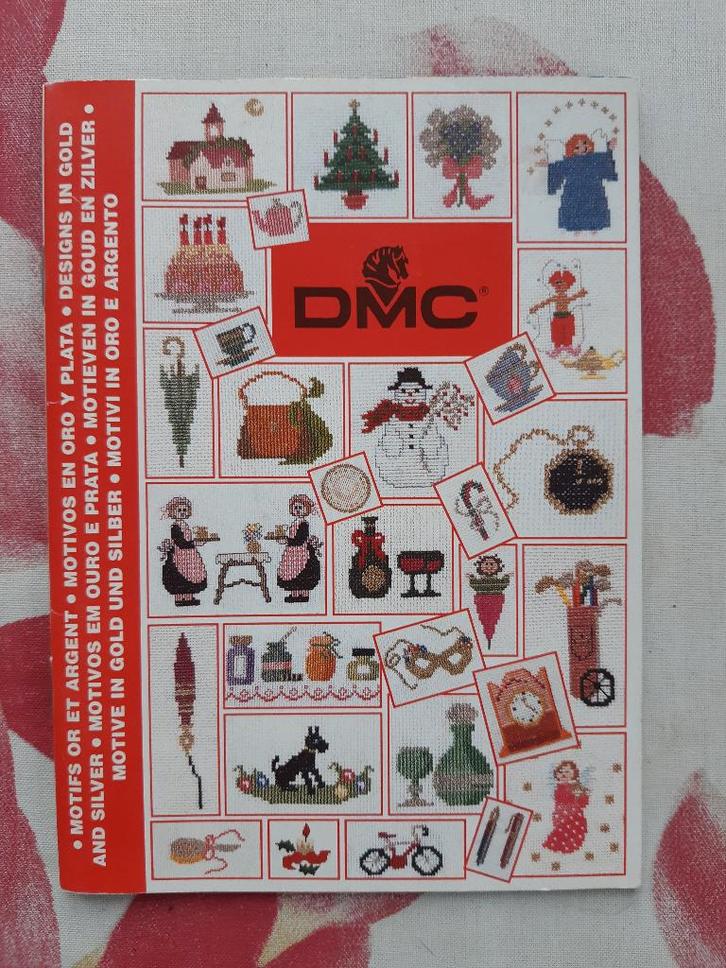 DMC motieven in goud en zilver kruissteek boekje, Hobby en Vrije tijd, Borduren en Borduurmachines, Zo goed als nieuw, Patroon