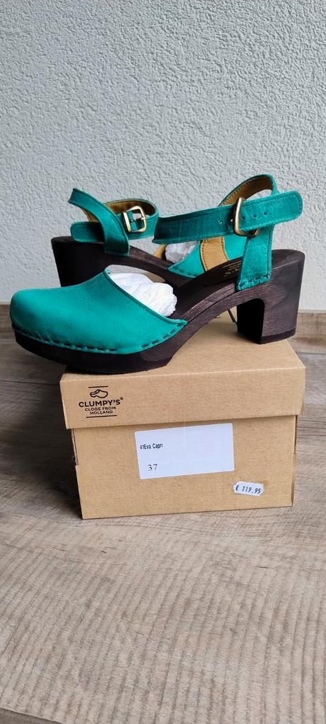NIEUWE Clumpy's Eva kleur Capri mt37 valt uit als mt 38, Kleding | Dames, Schoenen, Nieuw, Groen, Ophalen of Verzenden