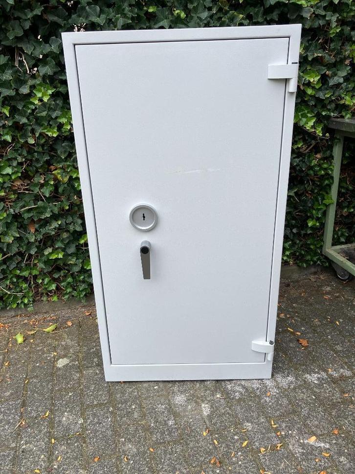 Brandkast/ kluis, Huis en Inrichting, Brandblussers en Brandkasten, Zo goed als nieuw, Brandkast, Ophalen