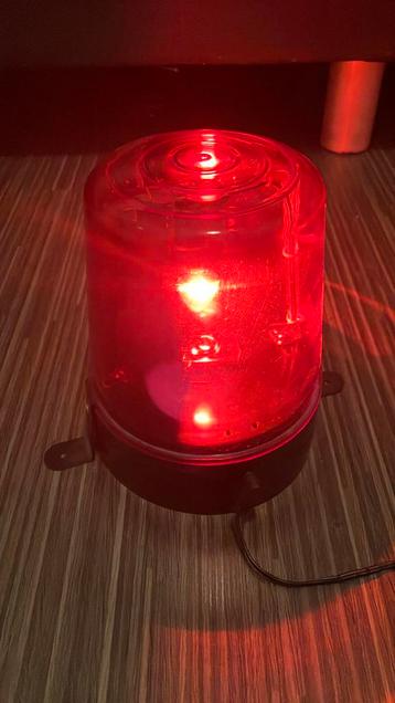 Zwaailicht rood met adapter beschikbaar voor biedingen