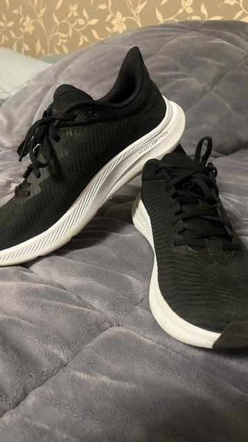 New Hoka Solimar Maat 42 beschikbaar voor biedingen