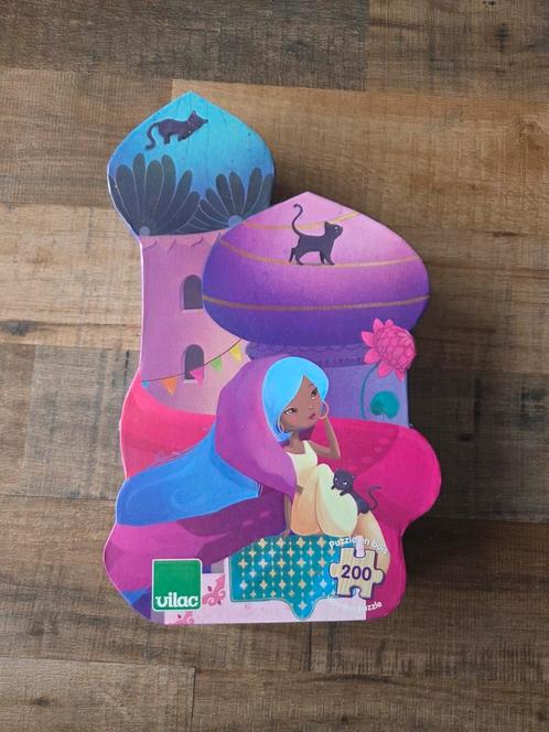 Vilac Puzzel - Meisje en Katten - 200 Stukjes, Kinderen en Baby's, Speelgoed | Kinderpuzzels, Zo goed als nieuw, 6 jaar of ouder