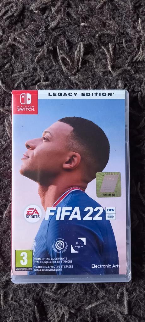 FIFA 22 Legacy Edition (zo goed als nieuw), Spelcomputers en Games, Games | Nintendo Switch, Zo goed als nieuw, Sport, 3 spelers of meer