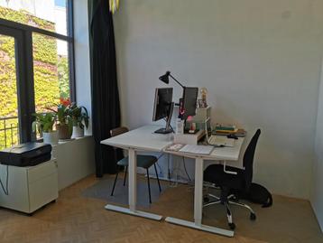2x IKEA Skarsta Zit-Sta Bureau Wit - Dordrecht