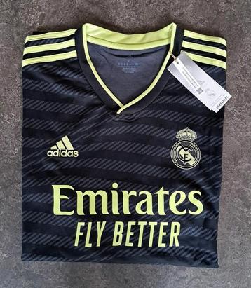 NIEUW Voetbal shirt Real Madrid Adidas maat XL