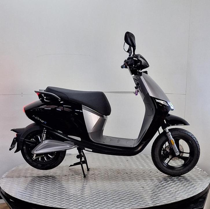 Kymco iOneX 45km elektrische scooter, Fietsen en Brommers, Scooters | Kymco, Nieuw, Overige modellen, Maximaal 45 km/u, Elektrisch
