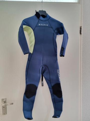 Mystic wetsuit dikte 5/4, maat xs kids. beschikbaar voor biedingen