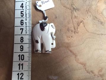 Olifant hanger met zilver,benen olifant met zilver beschikbaar voor biedingen