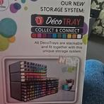 60 Twinmarkers DécoTray - Zo goed als nieuw, Hobby en Vrije tijd, Ophalen of Verzenden