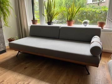 Grijze Bank SofaCompany. REM DAYBED. Scandinavisch design.  beschikbaar voor biedingen