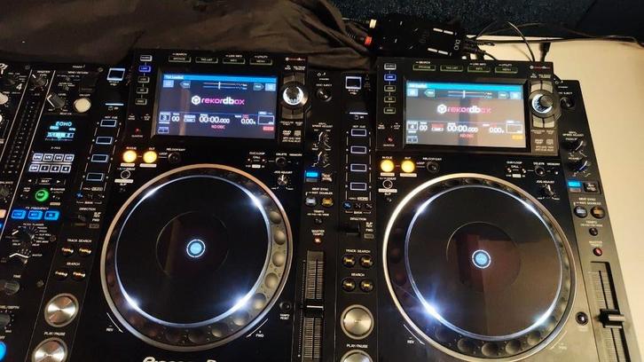 Pioneer CDJ 2000NXS2 (Nexus 2) (2 stuks), Muziek en Instrumenten, Dj-sets en Draaitafels, Gebruikt, Dj-set, Pioneer, Ophalen