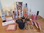24 stuks drugstore make-upjes, van alles wat!, Ophalen of Verzenden, Nieuw, Gehele gezicht