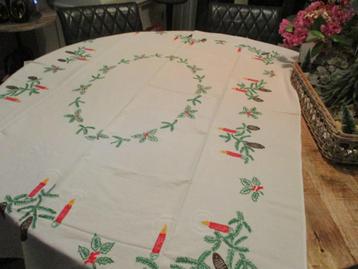 Kersttafelkleed,Hand geborduurd,v.a 20,00e beschikbaar voor biedingen