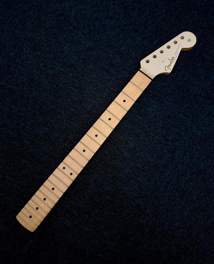 Warmoth Strat hals met witte headstock en Fender decal, Muziek en Instrumenten, Instrumenten | Onderdelen, Zo goed als nieuw, Elektrische gitaar