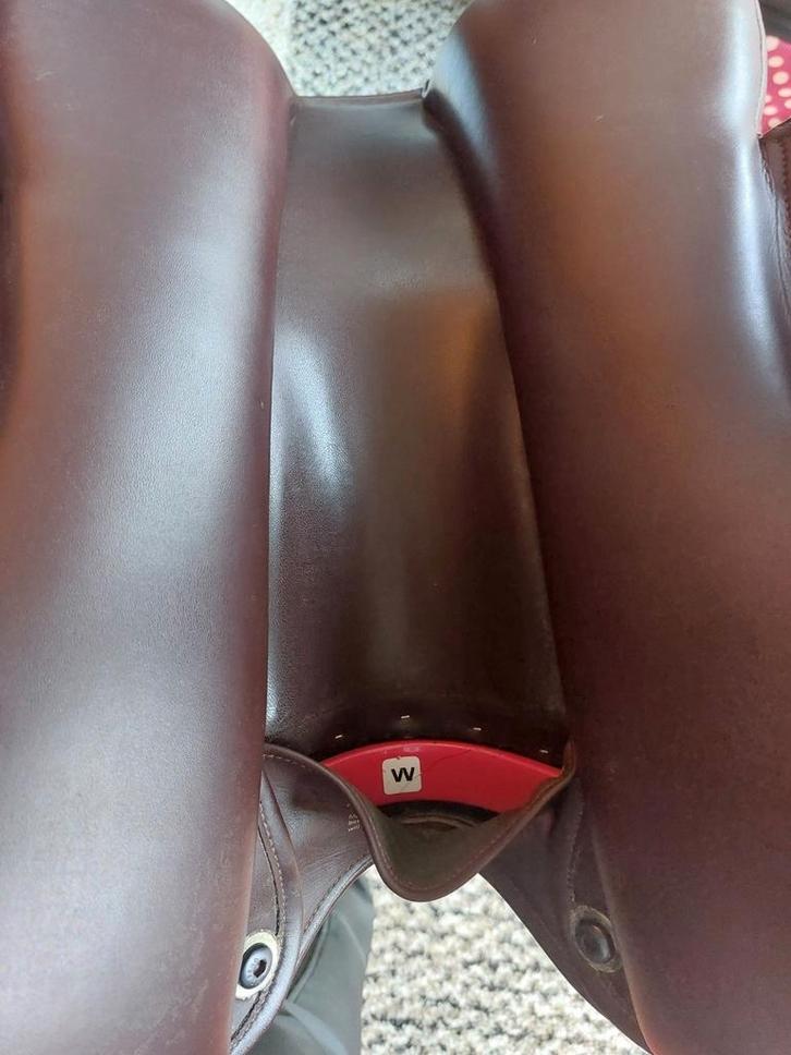 Tekna icelandic s line 17,5 inch, Dieren en Toebehoren, Paarden en Pony's | Hoofdstellen en Tuigage, Zo goed als nieuw, Dressuur