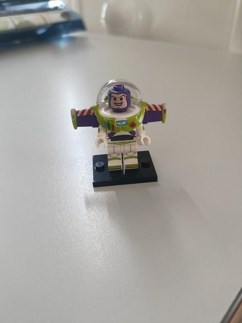 LEGO Disney Series 1 Buzz Lightyear minifigure, Verzamelen, Disney, Zo goed als nieuw, Beeldje of Figuurtje, Overige figuren, Ophalen of Verzenden