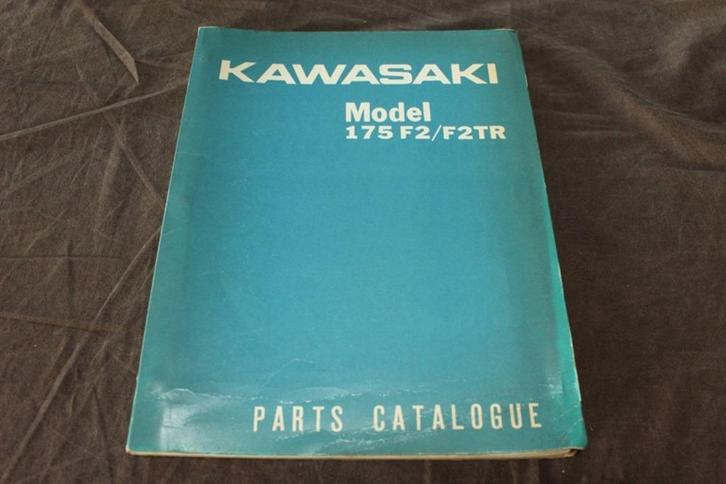 Kawasaki model 175 F2 F2TR 1969 motorcycle parts catalogue, Motoren, Handleidingen en Instructieboekjes, Kawasaki, Ophalen of Verzenden