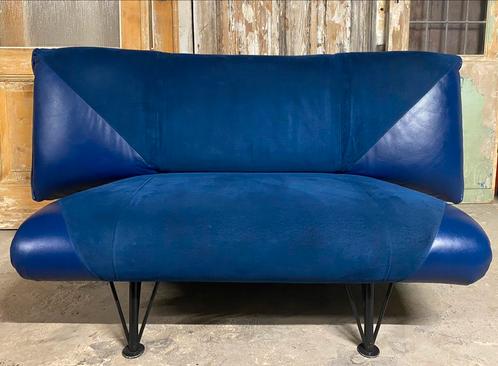 Leolux Colibri Bank, Loveseat, 3-standen leuning, Design., Huis en Inrichting, Banken | Sofa's en Chaises Longues, Gebruikt, Tweepersoons