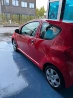 Toyota Aygo 1.0 12V Vvt-i 3DRS MMT 2008 Rood, Auto's, Voorwielaandrijving, 4 stoelen, 68 pk, Origineel Nederlands
