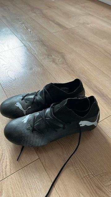 Puma voetbalschoenen maat 38.5 beschikbaar voor biedingen