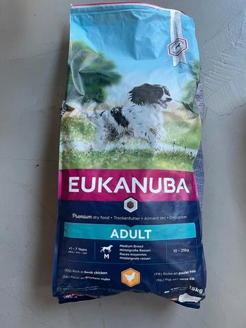 Eukanuba hondenvoer beschikbaar voor biedingen