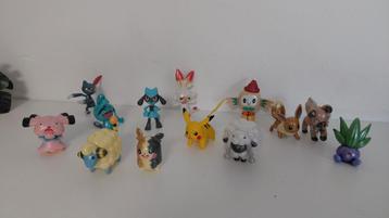 Veel Pokémon poppetjes  beschikbaar voor biedingen