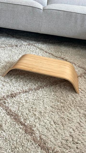 Laptopstandaard beschikbaar voor biedingen