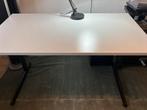 Degelijk (Ahrend?) bureau in hoogte verstelbaar, Ophalen, In hoogte verstelbaar, Zo goed als nieuw