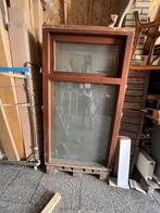 Drie Mahonie houten raamkozijnen, Gebruikt, Raamkozijn, 150 tot 225 cm, Inclusief glas