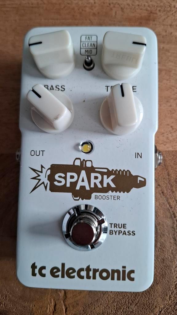 TC Electronic Spark Booster, Muziek en Instrumenten, Effecten, Zo goed als nieuw, Ophalen of Verzenden