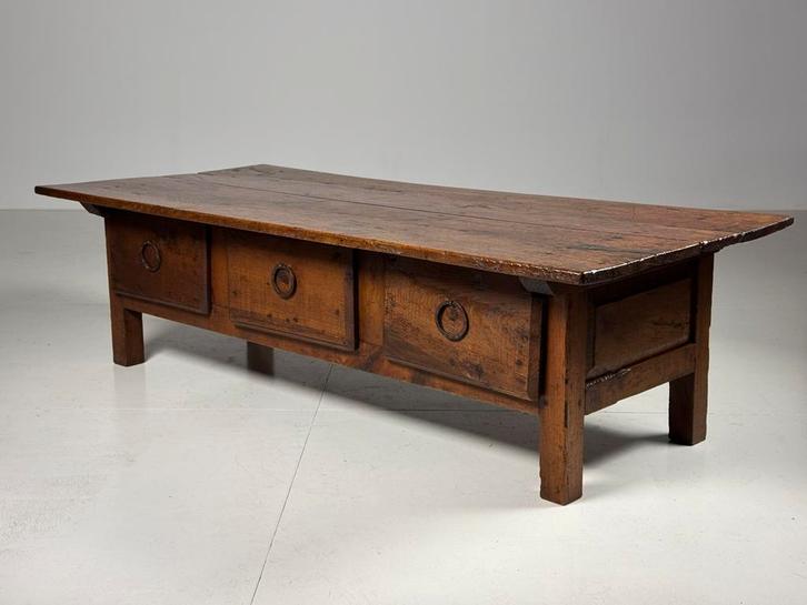 Spaanse Salontafel 19e eeuw antiek, Antiek en Kunst, Antiek | Meubels | Tafels, Ophalen