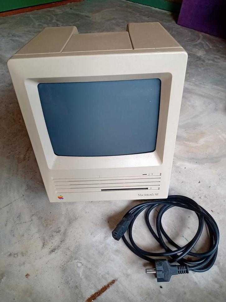 Apple Macintosh SE uit 1986, Computers en Software, Vintage Computers, Ophalen