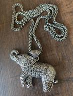 Zilverkleurige ketting met olifant hanger, Sieraden, Tassen en Uiterlijk, Armbanden, Ophalen of Verzenden, Zo goed als nieuw, Zilver